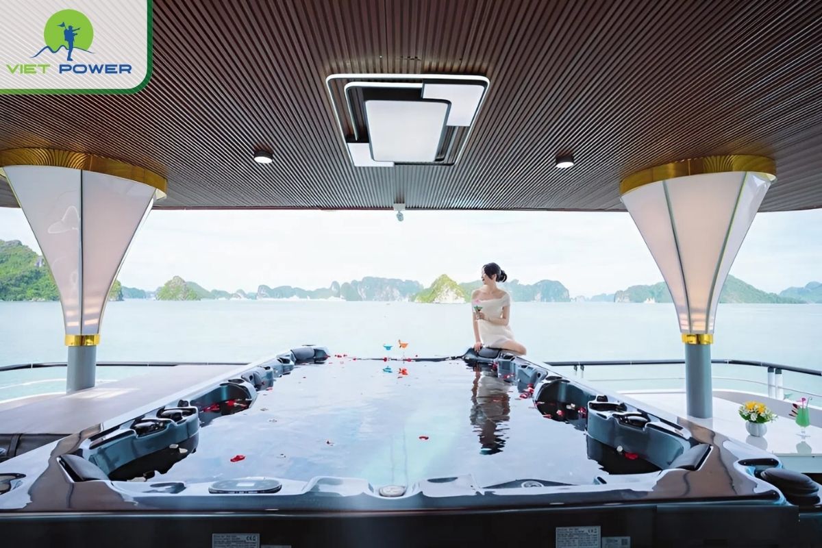 The all-season Jacuzzi