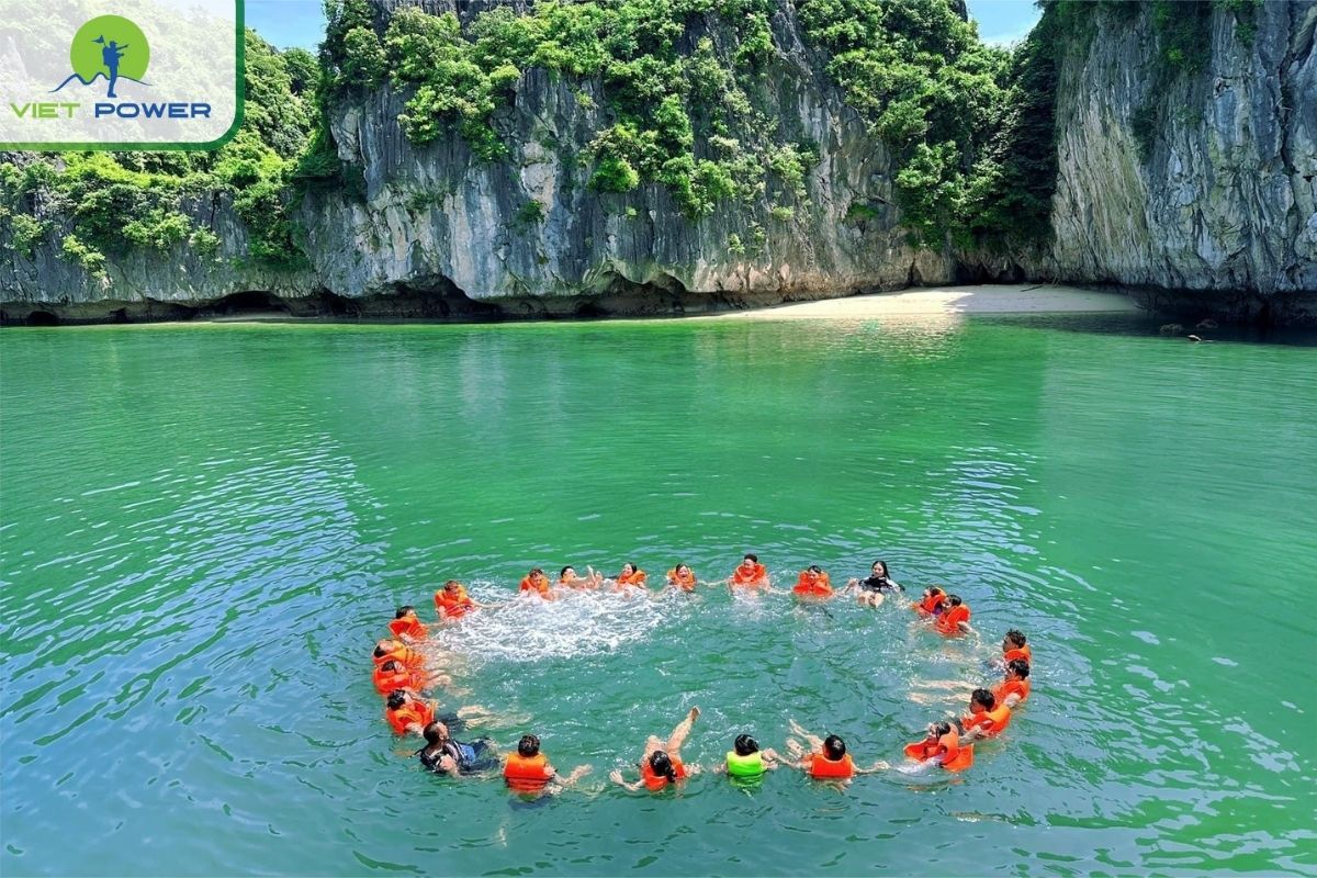 Swimming in Lan Ha Bay