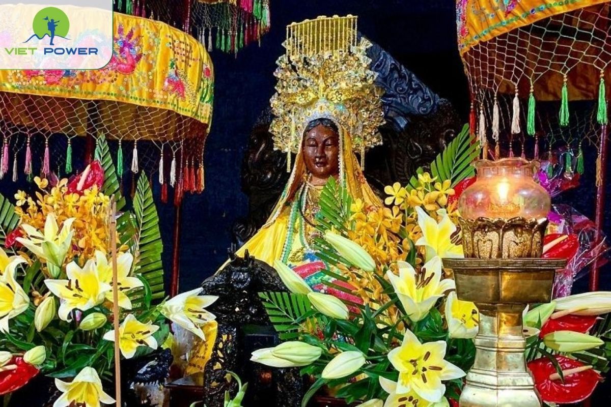 Goddess Thien Y A Na, or Po Ina Nagar