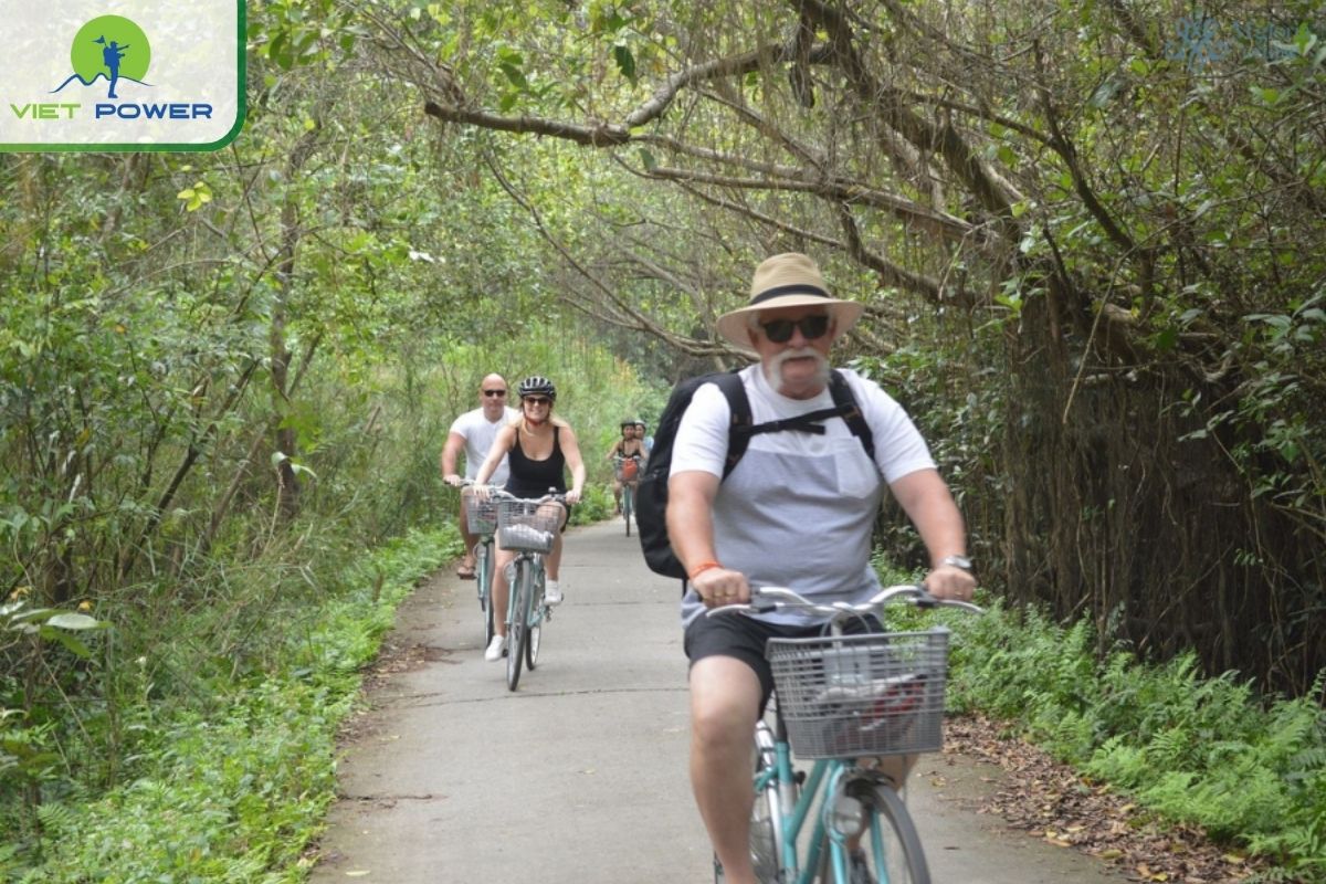 Viet Hai Village on Cat Ba Island