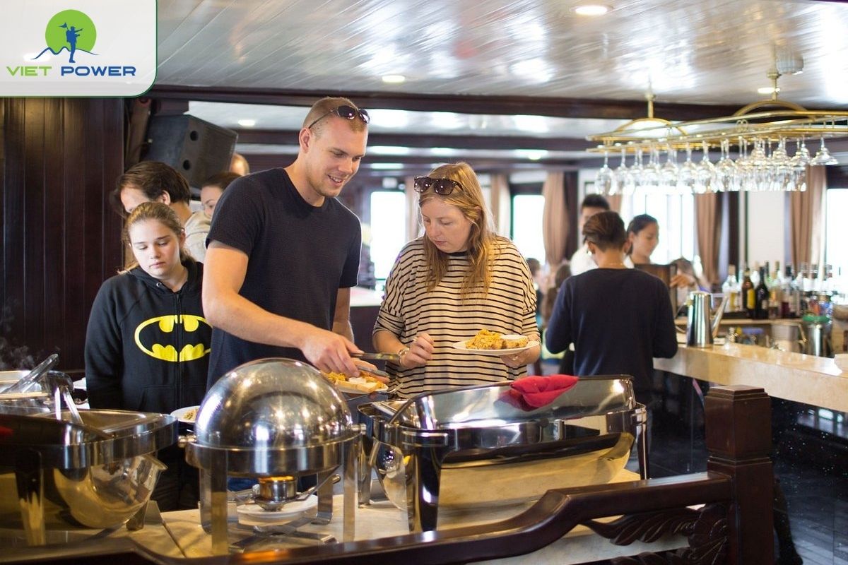 Dining with Aclass Opera Cruise 