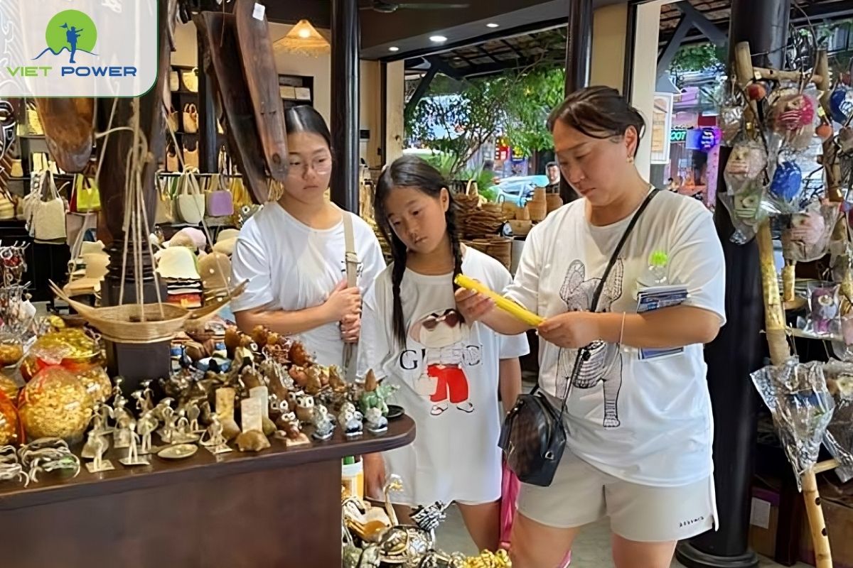 Wooden Toys & Marine-Themed Carvings at the Night Market