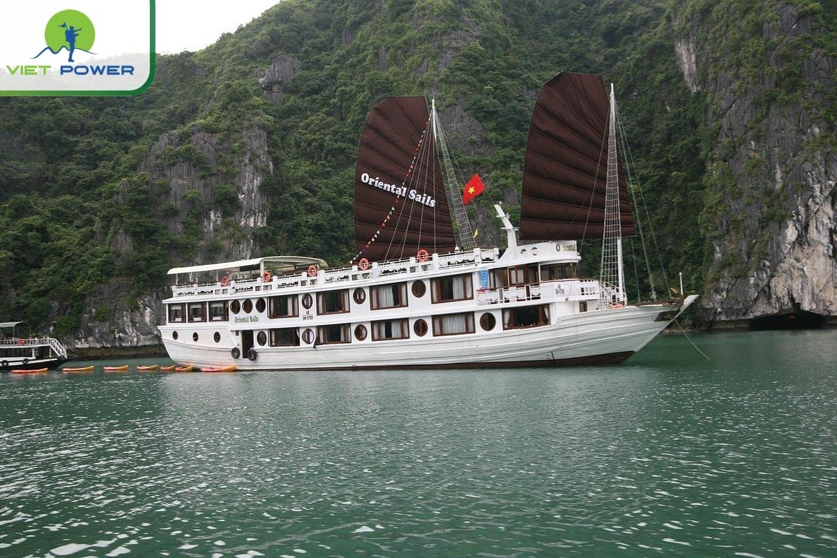 Oriental Sails Cruise