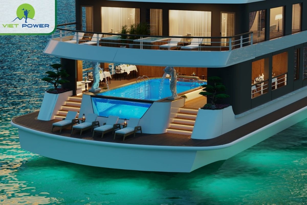 Four-Season Mineral Water Pool