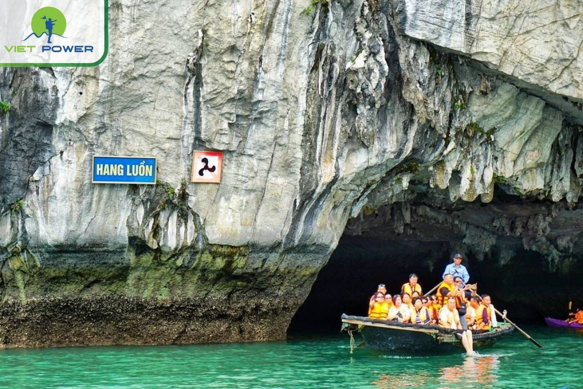 Bamboo boat ride around Hang Luon