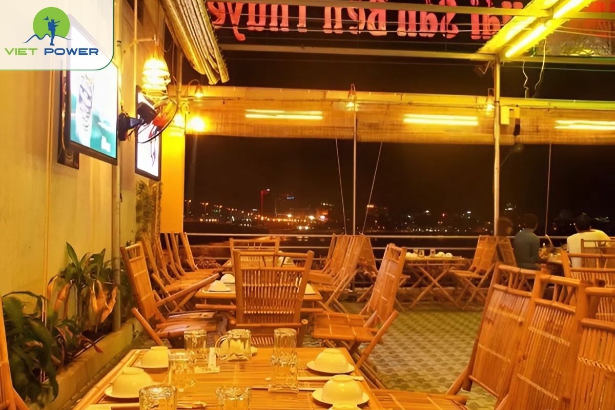 The Wharf (Ben Thuyen)