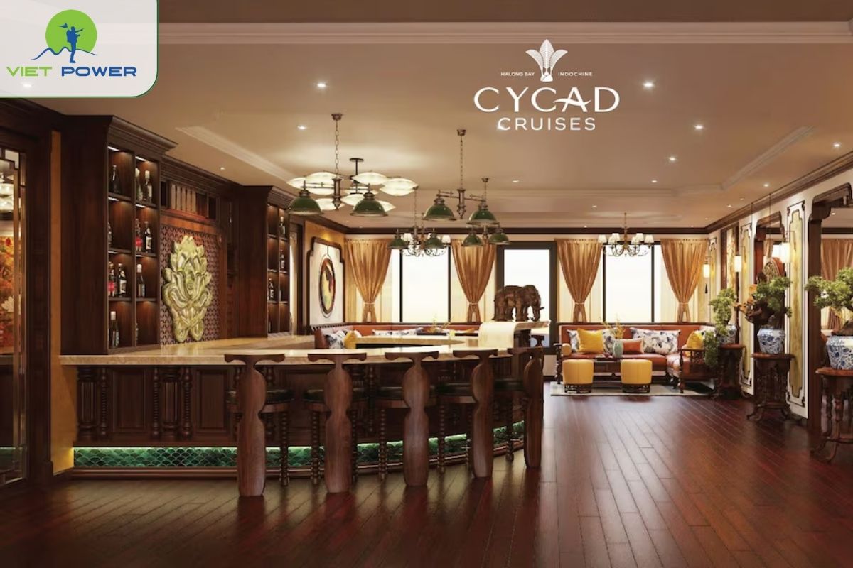 Piano Lounge & Sundeck Bar