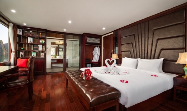 Honeymoon Suite with Terrace