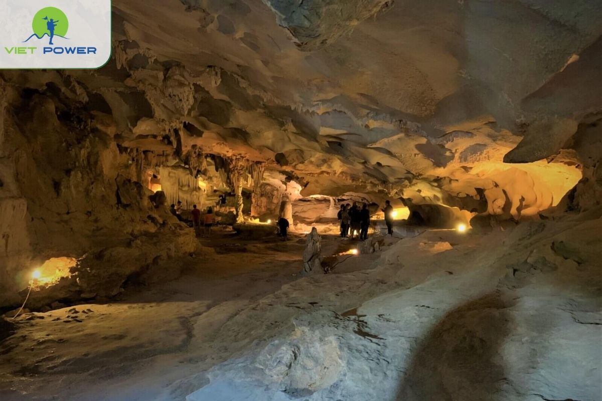 Thien Canh Son Cave at Key Stops Along the Route