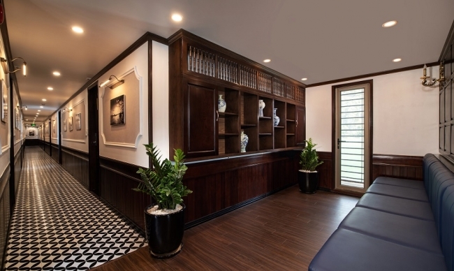 La Casta Regal Cruise