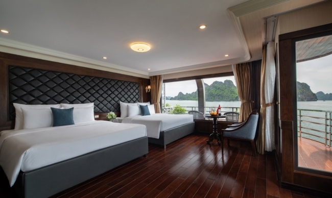 Triple Suite Balcony (1st floor)