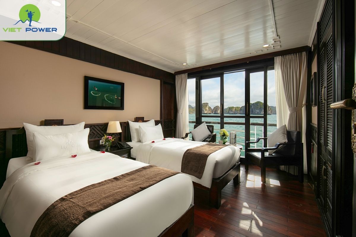 Family Deluxe Ocean View Cabin 