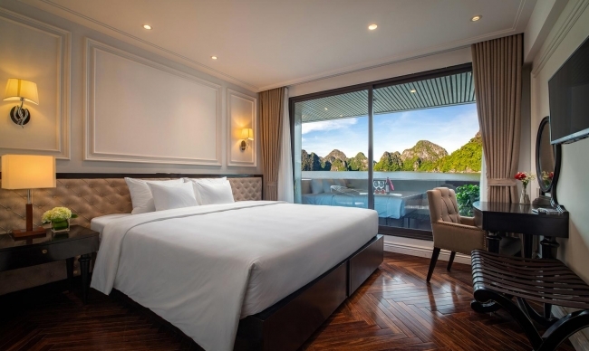 Junior Suites with private balcony