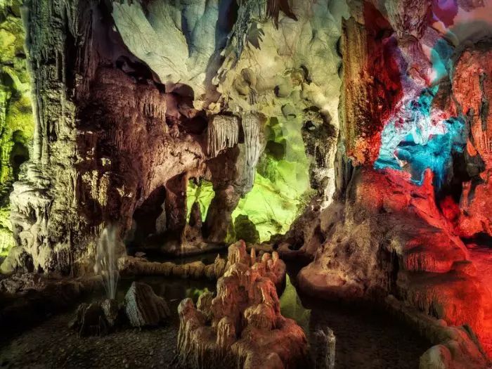 2 Days in Paradise: Cruising the Enchanting Ha Long Bay