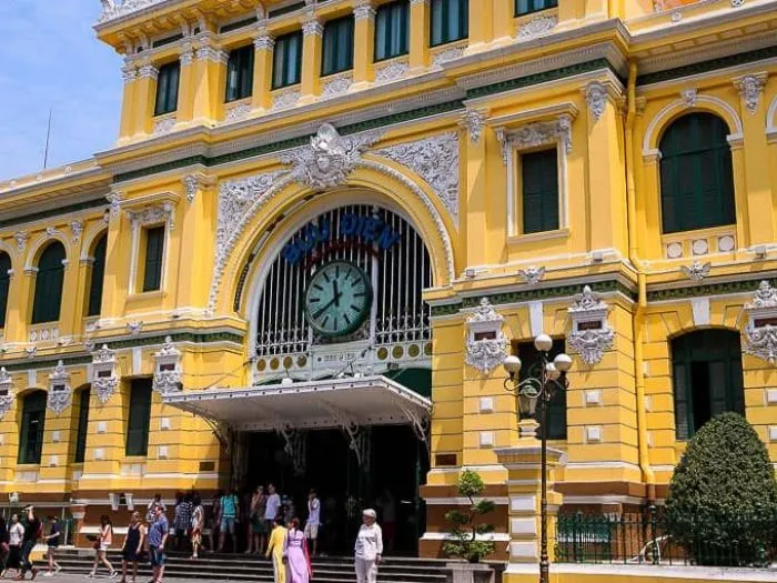 Discover the wonders of Vietnam from North to South