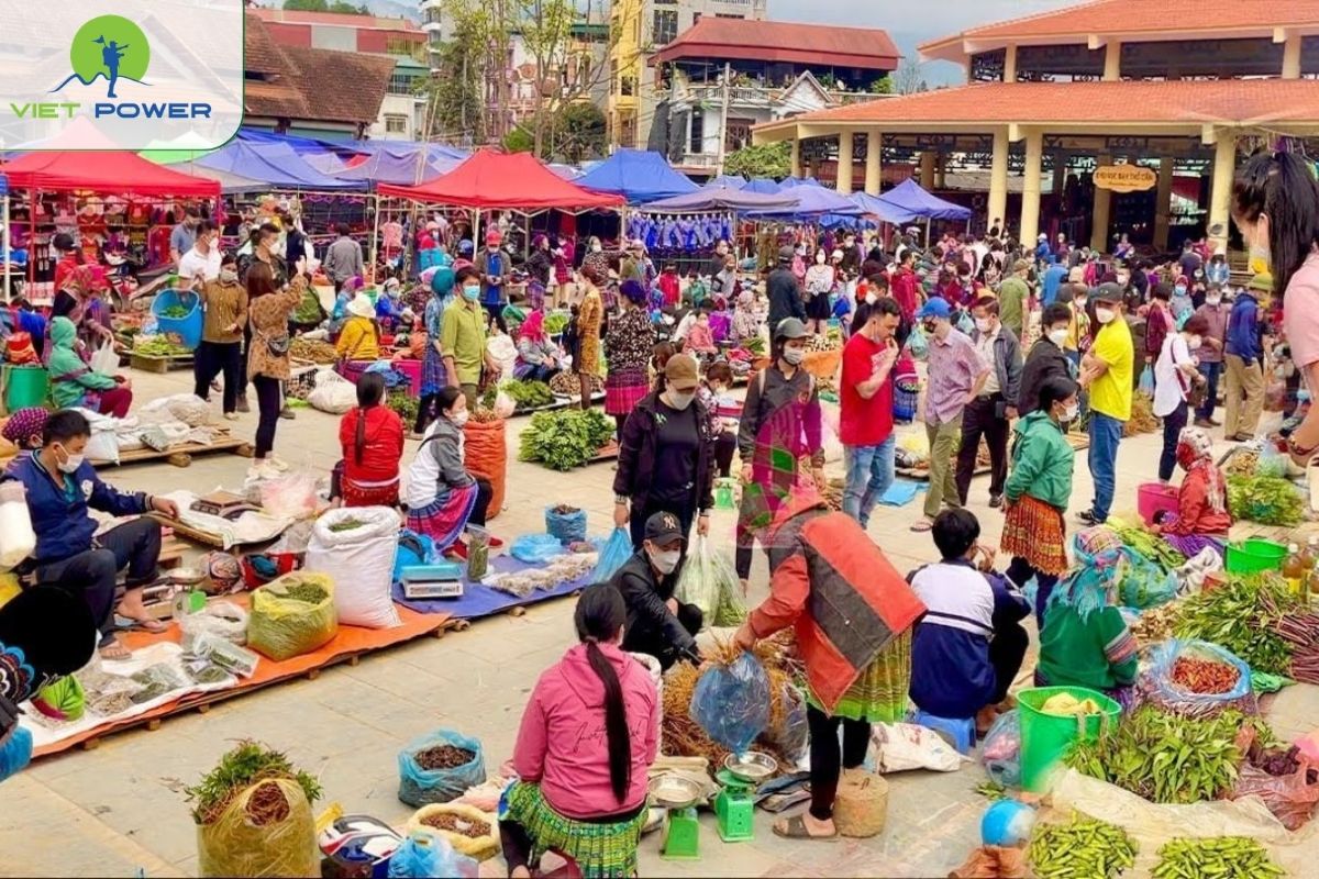 Bac Ha Market