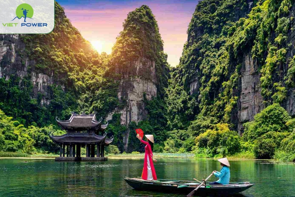Take Boat Tours Through Trang An and Tam Coc