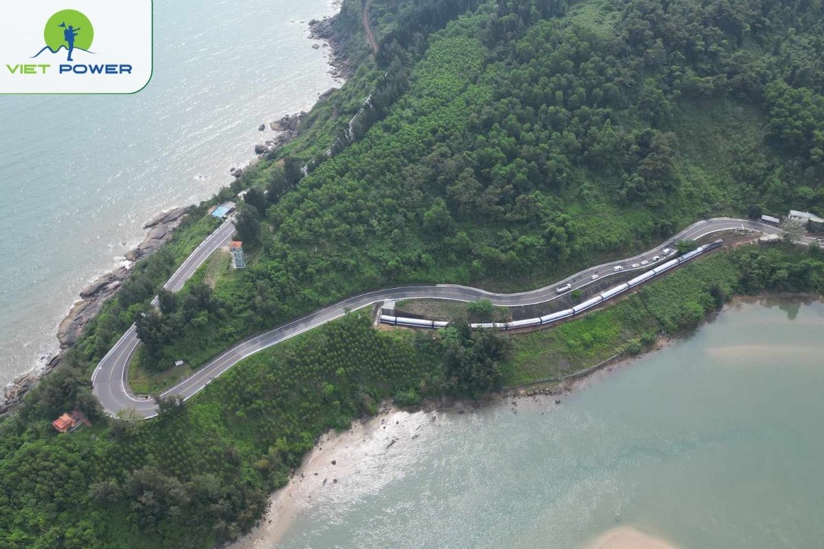 Hai Van Pass 